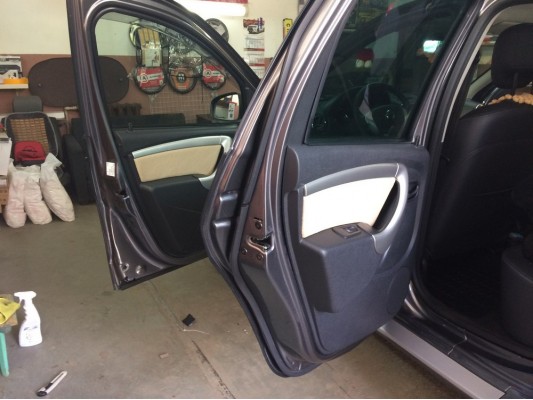 Перетяжка дверных карт Перетяжка дверных карт